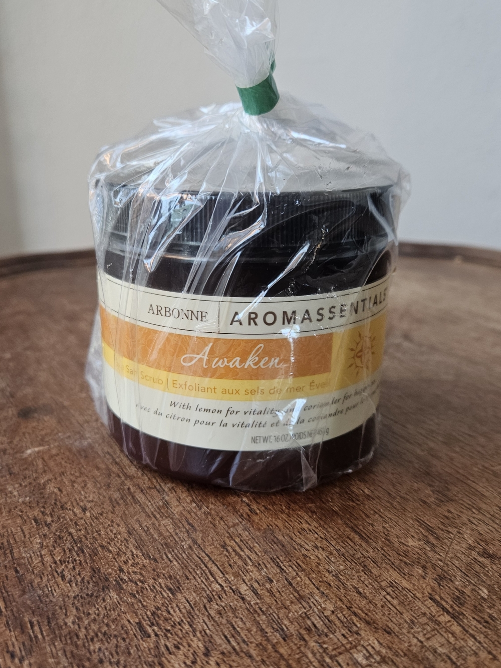 Arbonne Aromassentials Awaken Salt Scrub - Lemon & Coriander 16oz